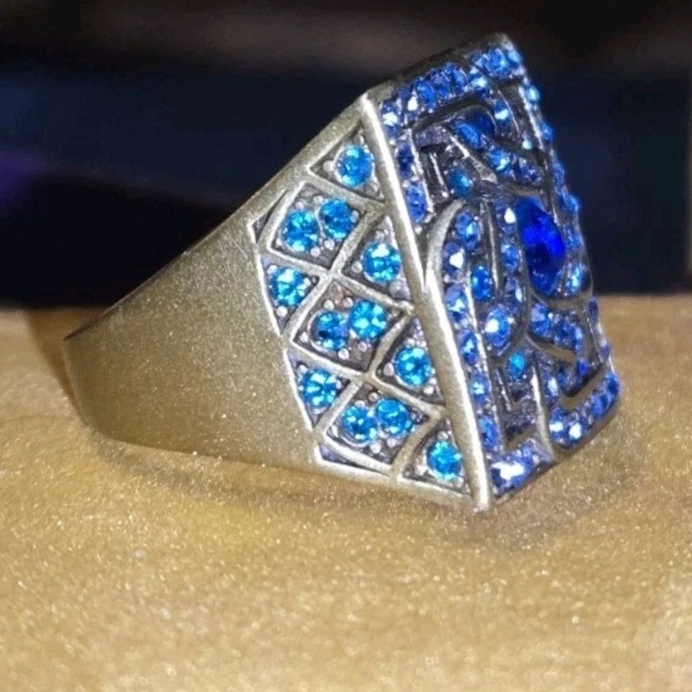 Statement RING Serindipity In Blue Women's Ring Size 10.5 Original Box Included - Picture 7 of 12